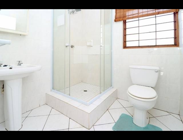 2 BEDROOM APARTMENT FOR SALE IN ROBINDALE